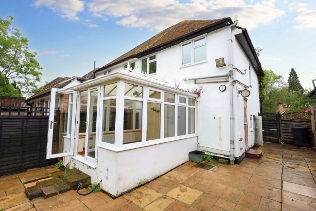 Twingates, Gregory Road, Hedgerley, Slough, Buckinghamshire, SL2 3XL 1