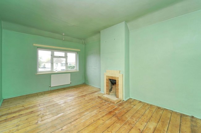 11 Langley Park Road, Iver, Buckinghamshire, SL0 9QJ 10