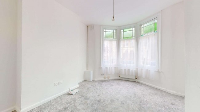 Flats A & B, 19 Tarbert Road, East Dulwich, London, SE22 8QB 2