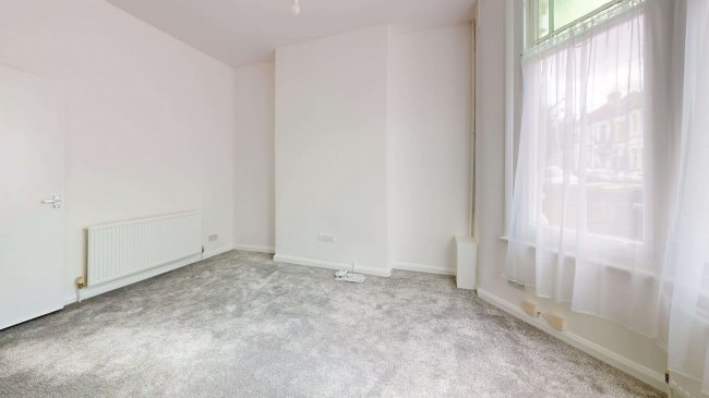 Flats A & B, 19 Tarbert Road, East Dulwich, London, SE22 8QB 2