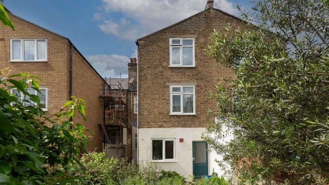 Flats A & B, 19 Tarbert Road, East Dulwich, London, SE22 8QB 2