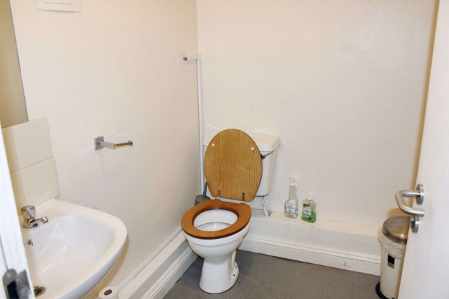 14 Canterbury Road, Ashford, TN24 8JX 7