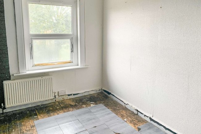 128 Gunville Road, Newport, Isle of Wight, PO30 5LH 6