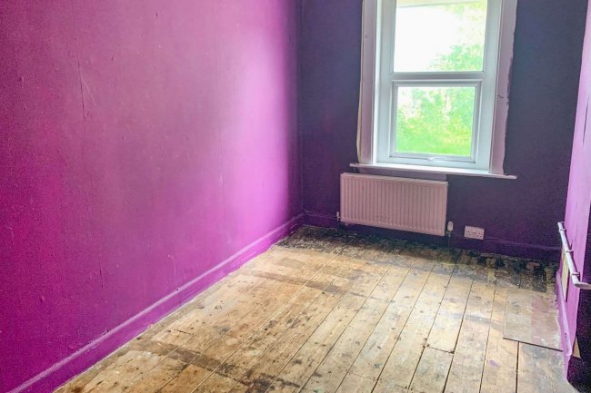 128 Gunville Road, Newport, Isle of Wight, PO30 5LH 6