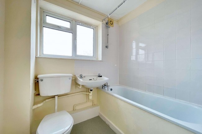 14a Prospect Place, St Thomas, Exeter, Devon, EX4 1HZ 2