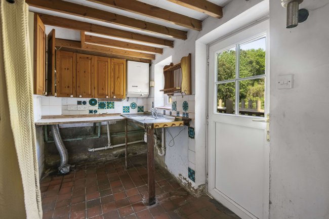 Fantasy, Kilnwood Lane, South Chailey, Lewes, East Sussex BN8 4AU 2