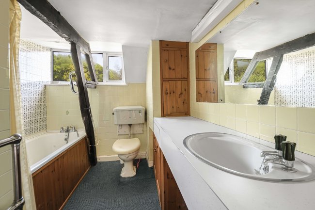 Fantasy, Kilnwood Lane, South Chailey, Lewes, East Sussex BN8 4AU 2