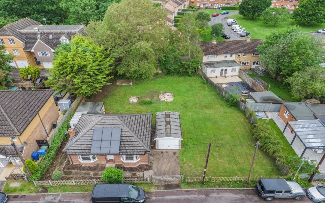 Qatamon, Pollardrow Avenue, Bracknell, Berkshire, RG42 1PS 10