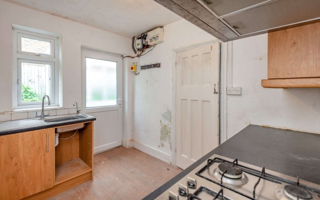 Qatamon, Pollardrow Avenue, Bracknell, Berkshire, RG42 1PS 10