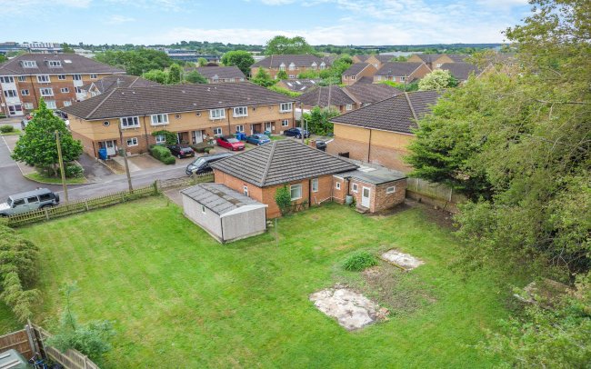 Qatamon, Pollardrow Avenue, Bracknell, Berkshire, RG42 1PS 10