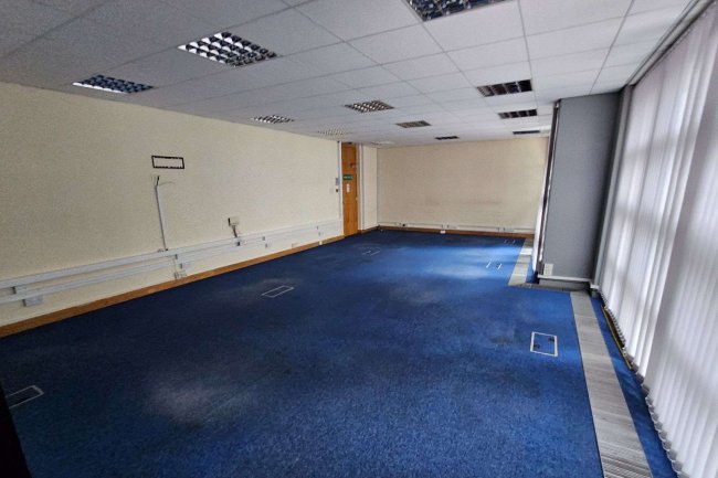 Suite 28 Beaufort Court, Admirals Way, London, E14 9XL 2