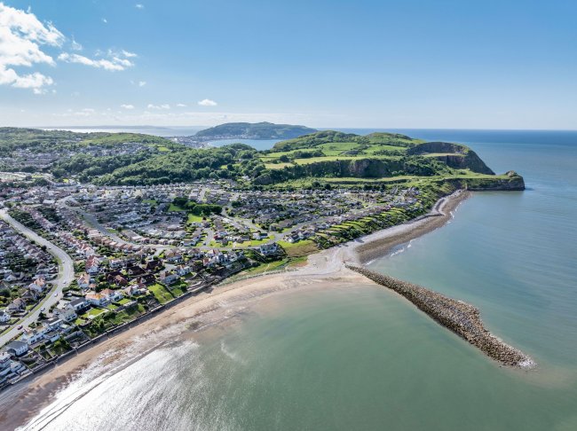 Wide Horizon, 68 Penrhyn Beach East, Penrhyn Bay, LL30 3NY 1