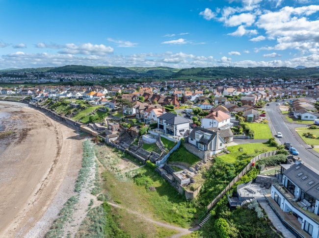 Wide Horizon, 68 Penrhyn Beach East, Penrhyn Bay, LL30 3NY 1