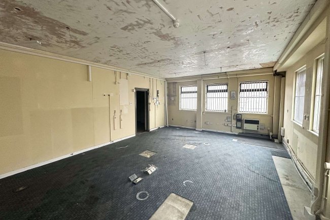 68-73 Birmingham Road, Blackheath, West Midlands B65 9BA 5