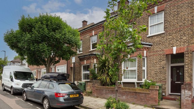 Flats A & B, 66 Thurlow Hill, West Dulwich, London, SE21 8JN 8