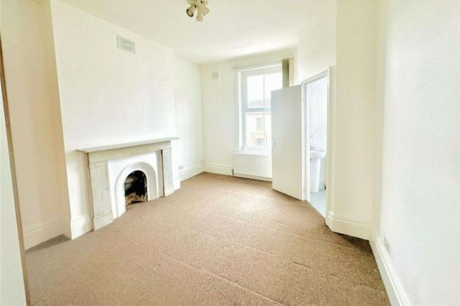 73 St Peter's Road, Croydon, CR0 1HS 2