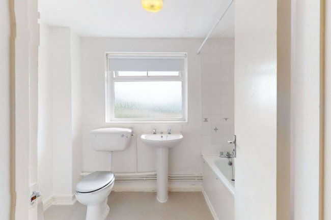 Valley View, 1, 3, 4 and 6 Valley View, Sliders Lane, Furners Green, Uckfield, East Sussex, TN22 3RU 10