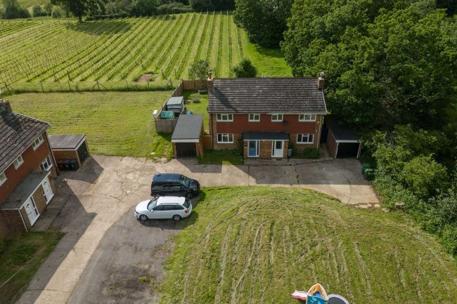 Valley View, 1, 3, 4 and 6 Valley View, Sliders Lane, Furners Green, Uckfield, East Sussex, TN22 3RU 10