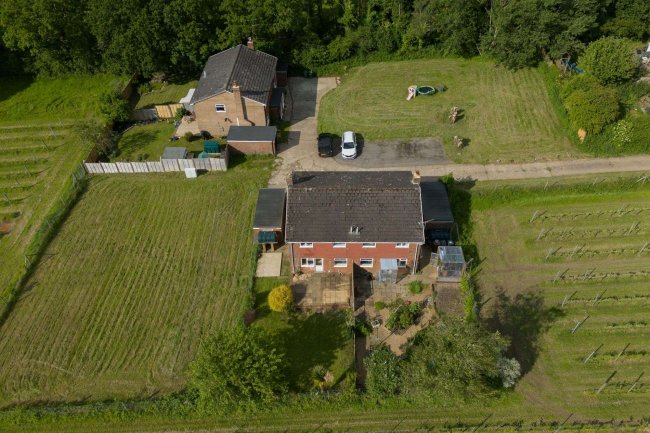 Valley View, 1, 3, 4 and 6 Valley View, Sliders Lane, Furners Green, Uckfield, East Sussex, TN22 3RU 10