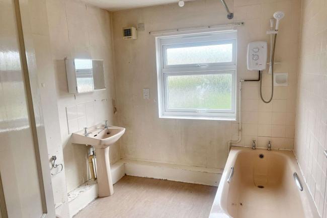 18 Church Road, Cantley, NR13 3SN 5