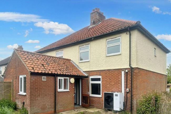 18 Church Road, Cantley, NR13 3SN 5