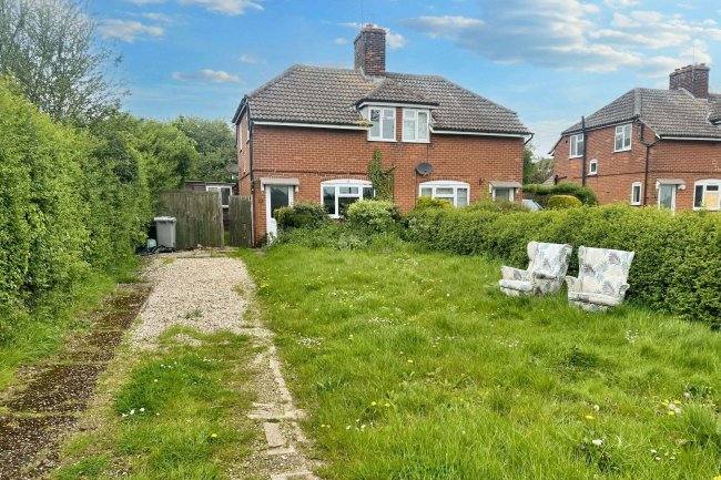 20 Beighton Road, Acle, NR13 3DD 8