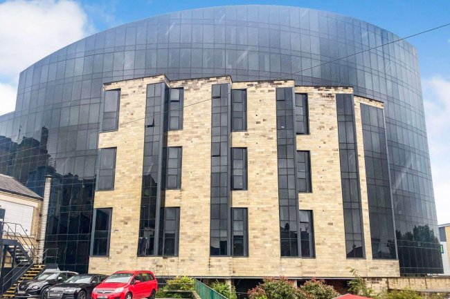 141 The Gatehaus, Leeds Road, Bradford. BD1 5BQ 10