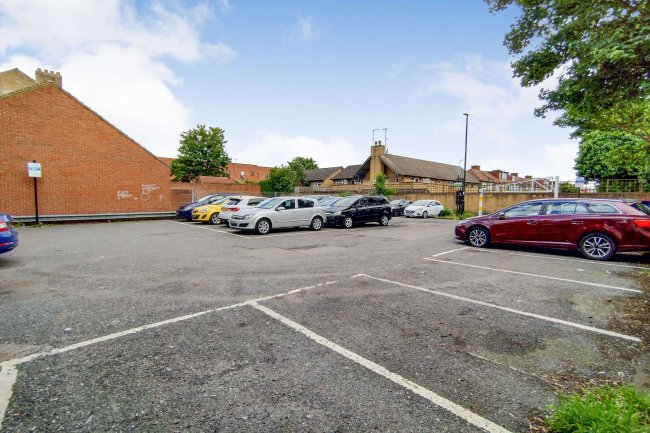 Fairfield Road Car Park, Fairfield Road, Edmonton N18 2QP 10