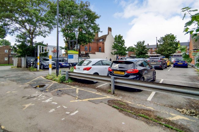 Fairfield Road Car Park, Fairfield Road, Edmonton N18 2QP 10