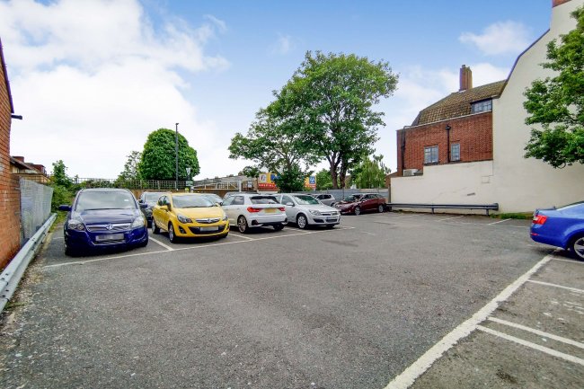 Fairfield Road Car Park, Fairfield Road, Edmonton N18 2QP 10