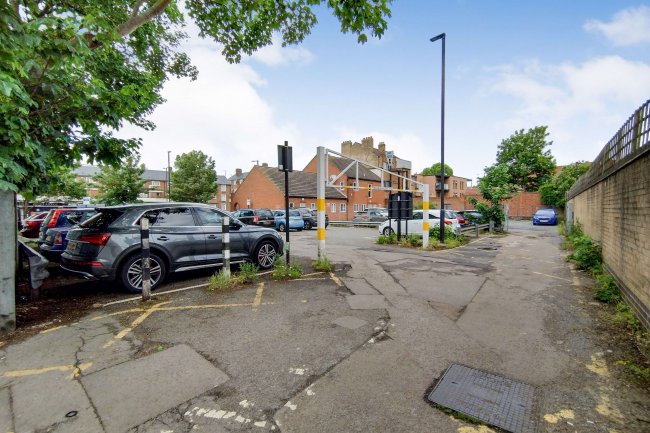 Fairfield Road Car Park, Fairfield Road, Edmonton N18 2QP 10