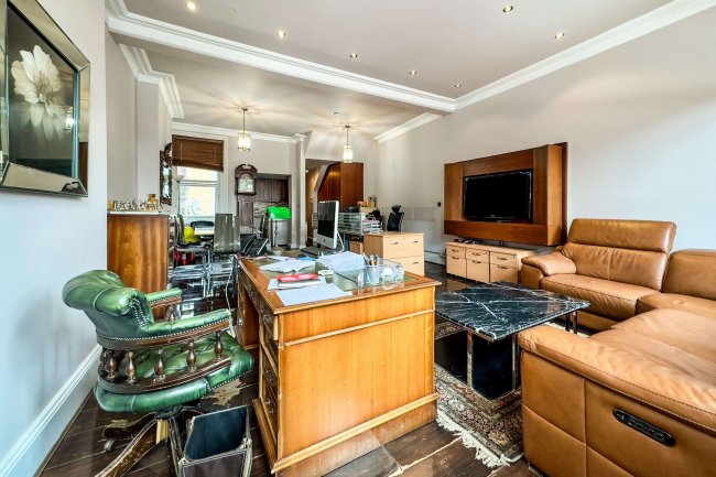 188 Finchley Road, South Hampstead, NW3 6BX 8