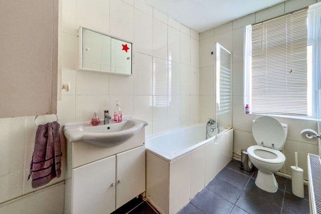 188 Finchley Road, South Hampstead, NW3 6BX 8