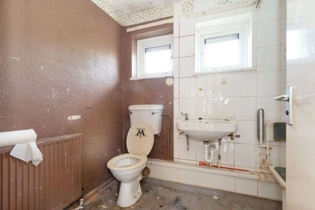 17 Partridge Road, Sidcup, Kent, DA14 6RS 9