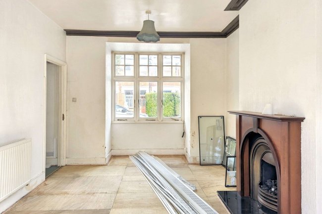 74 Ravensbury Road, Southfields, London, SW18 4RS 4