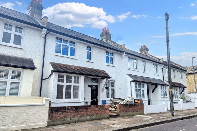 74 Ravensbury Road, Southfields, London, SW18 4RS 4