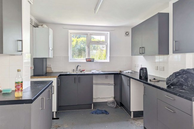 90 Landcroft Road, Dulwich, London SE22 9JT 7