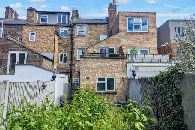 90 Landcroft Road, Dulwich, London SE22 9JT 7