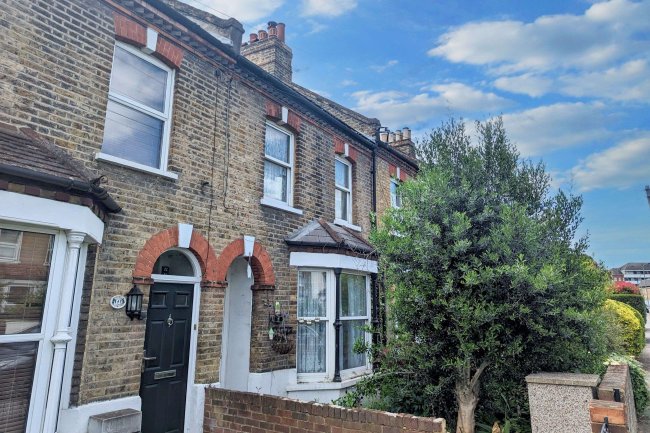 67 Wordsworth Road, Penge, London SE20 7JF 5