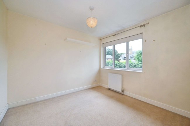 9 The Grove, Twyford, Reading, Berkshire, RG10 9DT 6