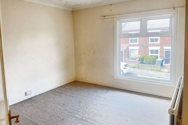 25 Eade Road, Norwich, Norfolk, NR3 3EH 1