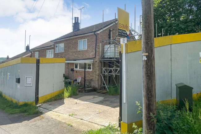 35 Crisp Road, Henley-on-Thames, RG9 2EN 1