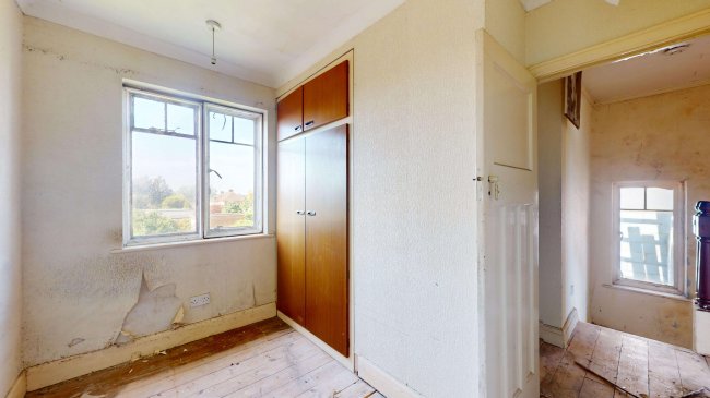 11 Exmouth Road, Ruislip, Middlesex, HA4 0UX 4