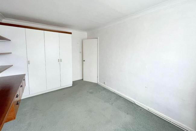 90 Eton Drive, Wirral, CH63 1JS 2