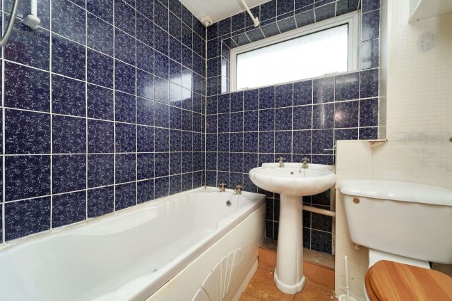 20 Leaside, Houghton Regis, Dunstable, LU5 5RF 2