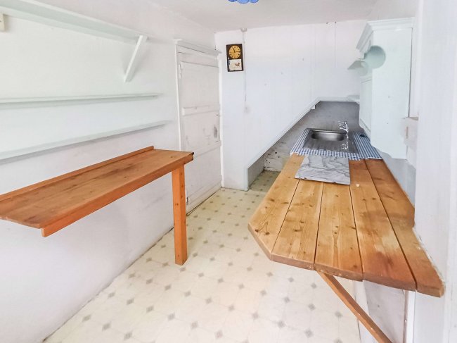 252 St Andrews Road, Bridport, Dorset, DT6 3DS 3