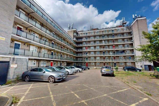 48 Calidore Close, Endymion Road, London, SW2 1HX 2