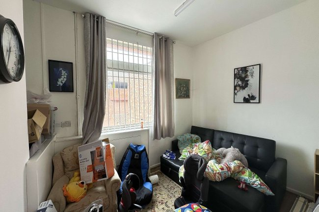 50 Cartergate, Newark, NG24 1UB 7