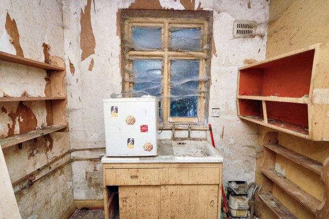 30 Beechcroft Avenue, Bexleyheath, Kent, DA7 6QS 4