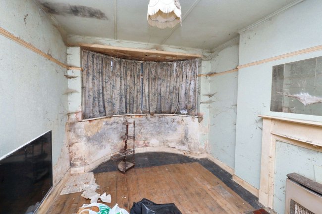 30 Beechcroft Avenue, Bexleyheath, Kent, DA7 6QS 4